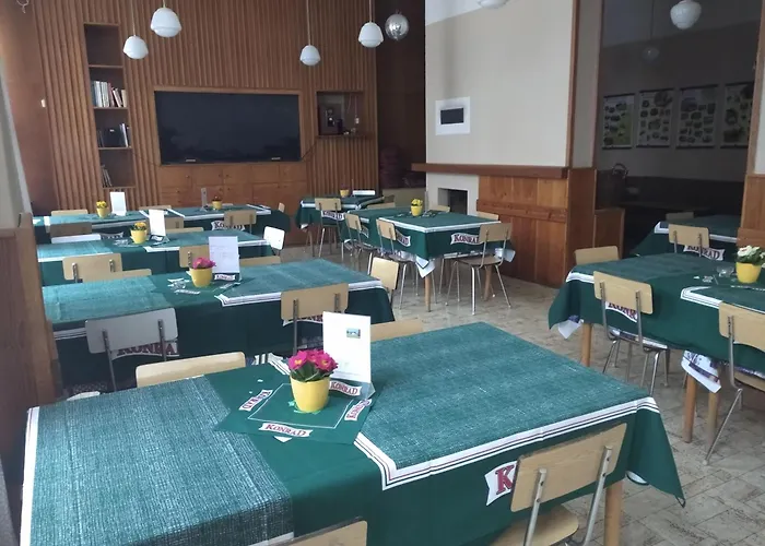 Vandrarhem Koniklec Jestrabi V Krkonosich